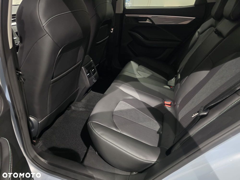 JAC J7 - 16