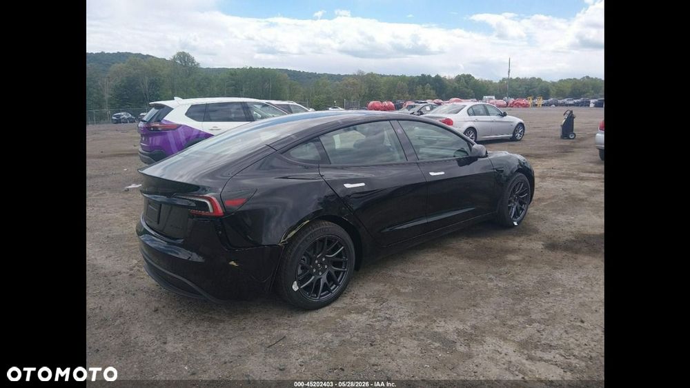 Tesla Model 3 Premium Langstreckenbatterie AWD Dual Motor - 4