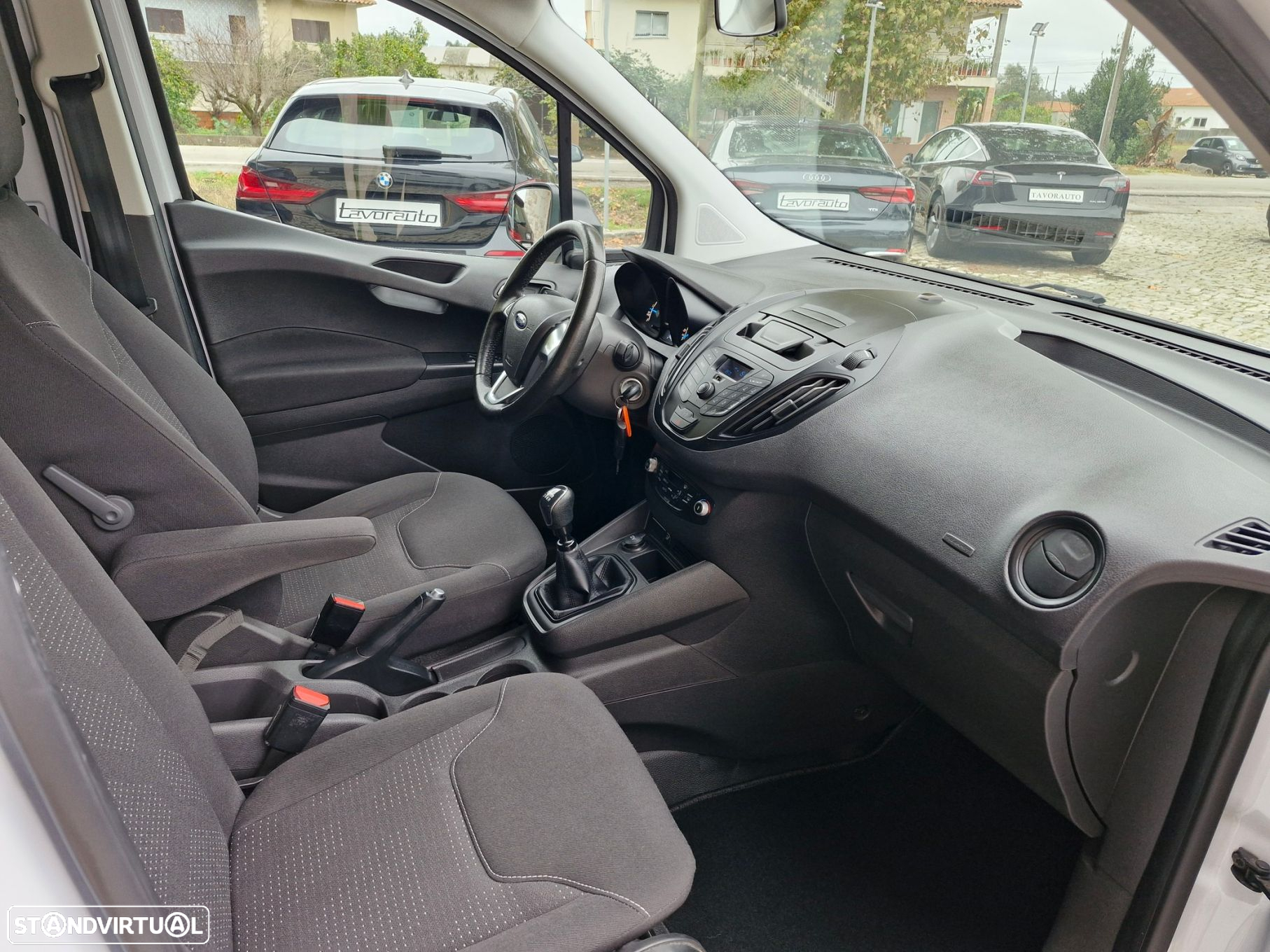 Ford Transit Courier 1.5 TDCi Ambiente - 15