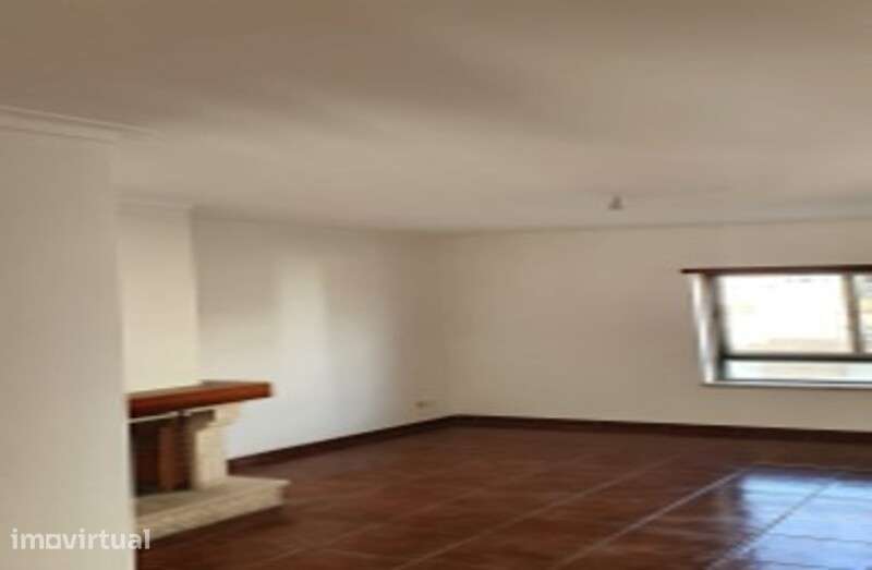 Apartamento T3 - Imóvel ocupado não disponível para visitas - Grande imagem: 2/10