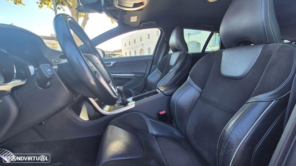 Volvo V60 2.0 D2 R-Design Momentum - 19