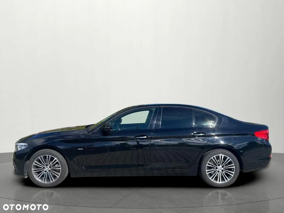 BMW Seria 5 520d Luxury Line - 9