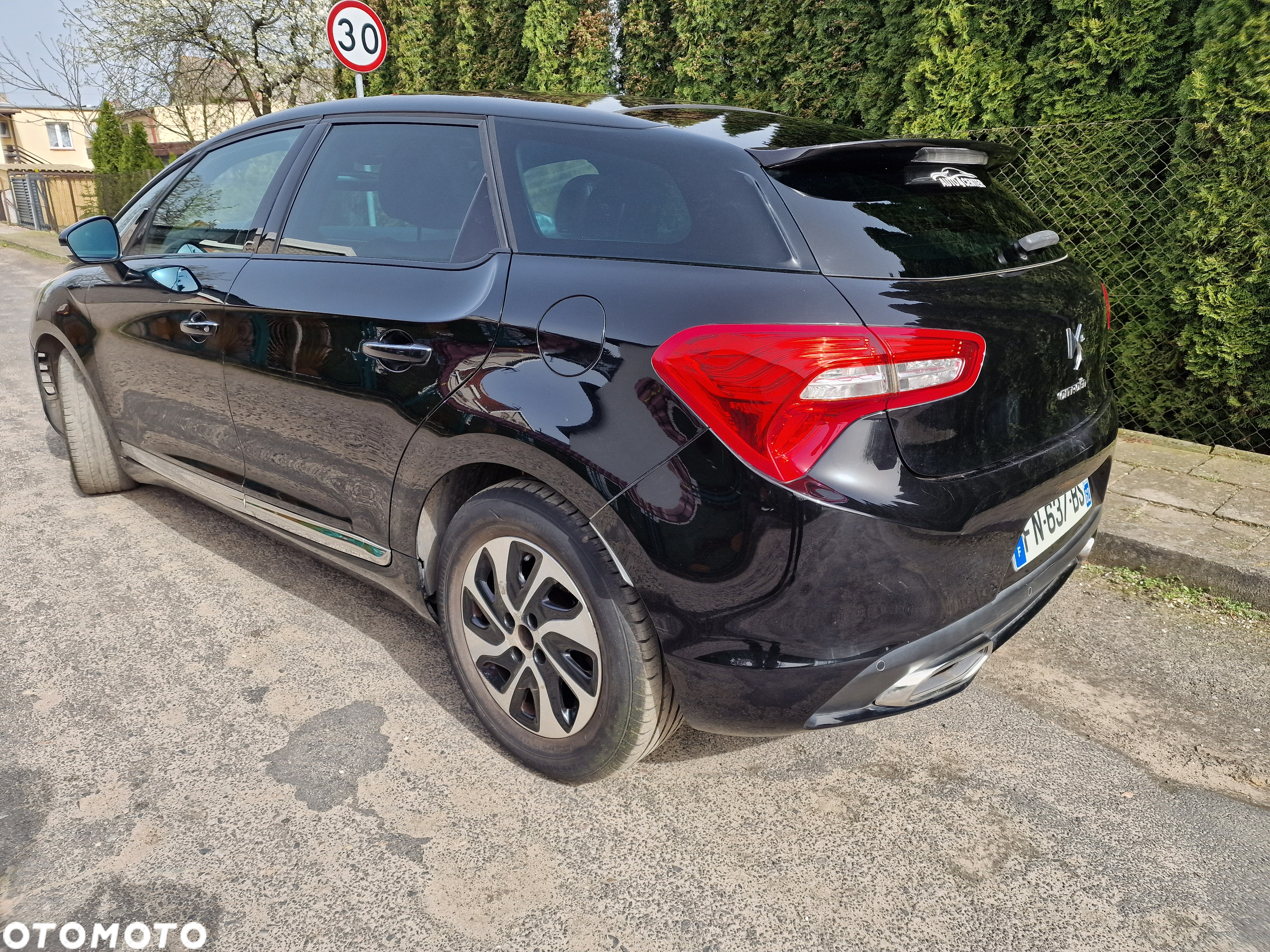 Citroën DS5 e-HDi 115 EGS6 SoChic - 8