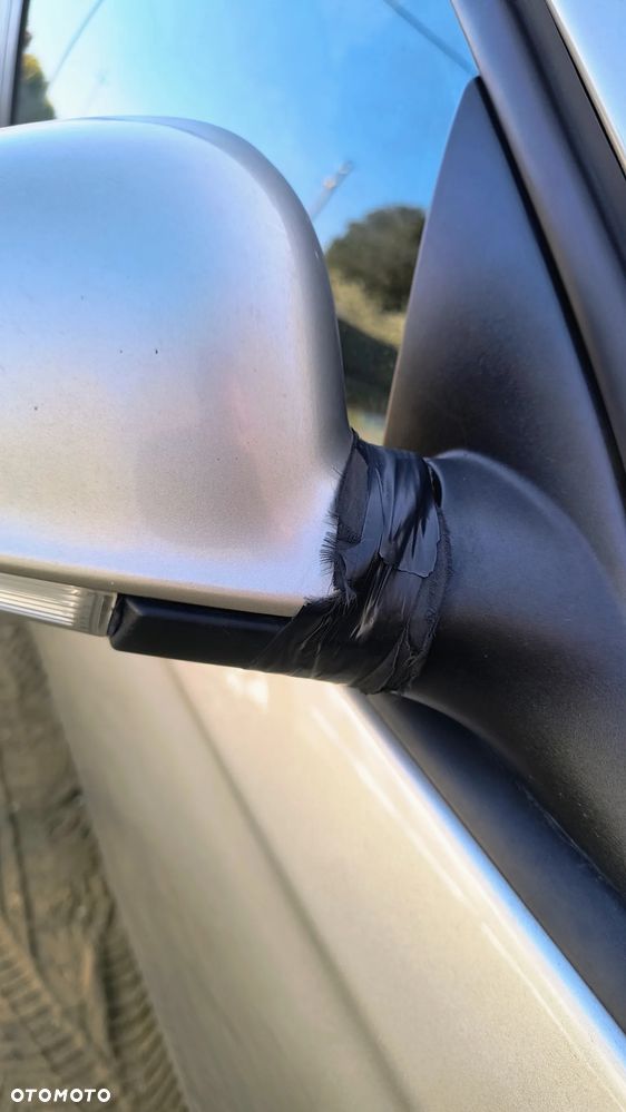 Volkswagen Jetta 1.6 Trendline - 4