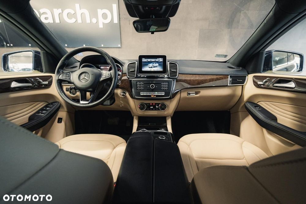 Mercedes-Benz GLE - 11