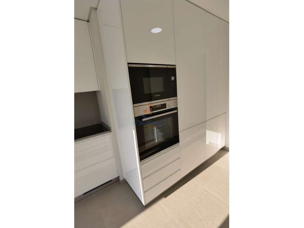 Apartamento T3 NOVO, em condomínio privado, com Terraço circundante... - Grande imagem: 5/50