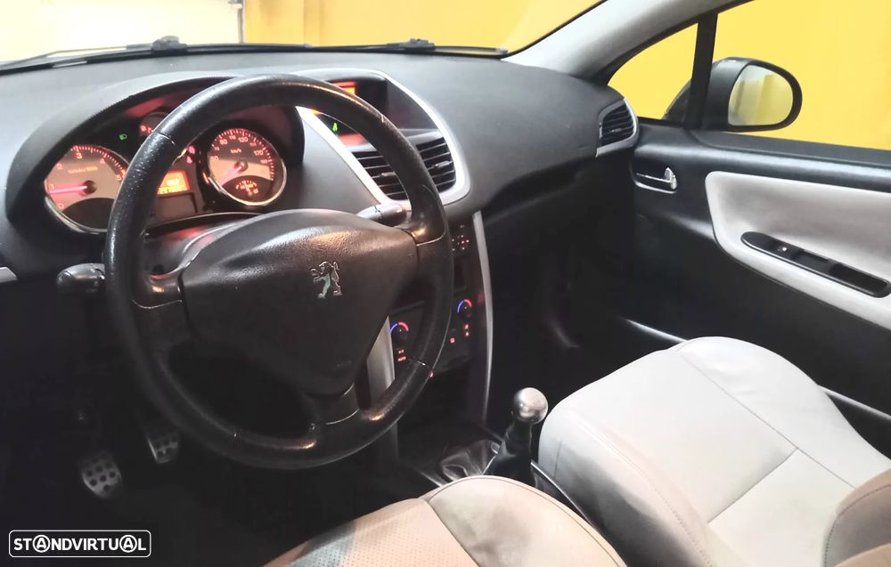 Peugeot 207 CC 1.6 HDi FAP Sport - 8
