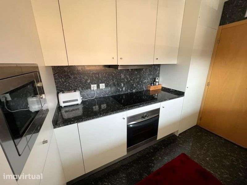 Bonfim Porto | T2 duplex w/ balcony & garage - Grande imagem: 3/12