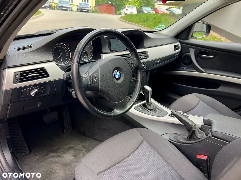 BMW Seria 3 318i Edition Exclusive - 13