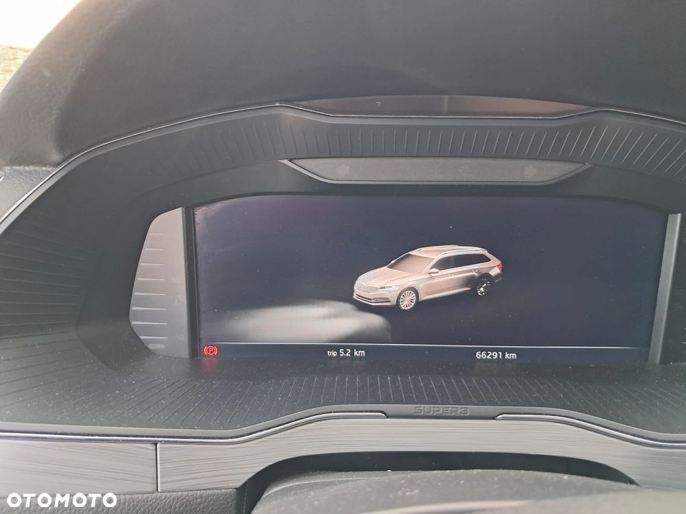 Skoda Superb 1.5 TSI Ambition DSG - 15