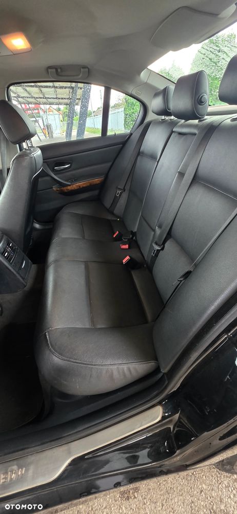 BMW Seria 3 318i - 10