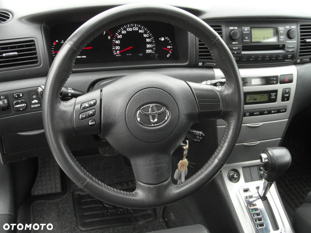 Toyota Corolla 1.6 VVT-i Automatik Executive - 26