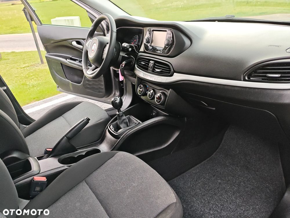 Fiat Tipo 1.4 16V More - 30
