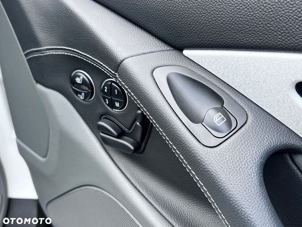 Mercedes-Benz SL 55 AMG - 27