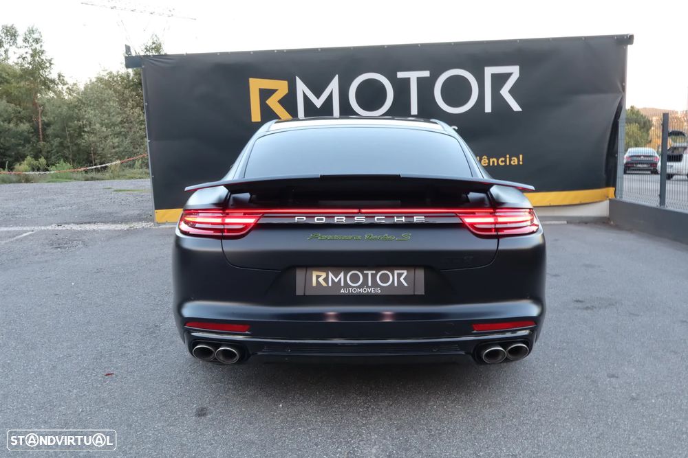 Porsche Panamera - 7