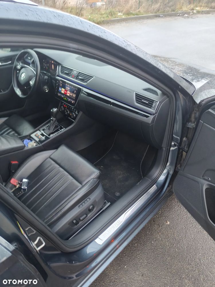 Skoda Superb 2.0 TDI SCR L&K DSG - 28