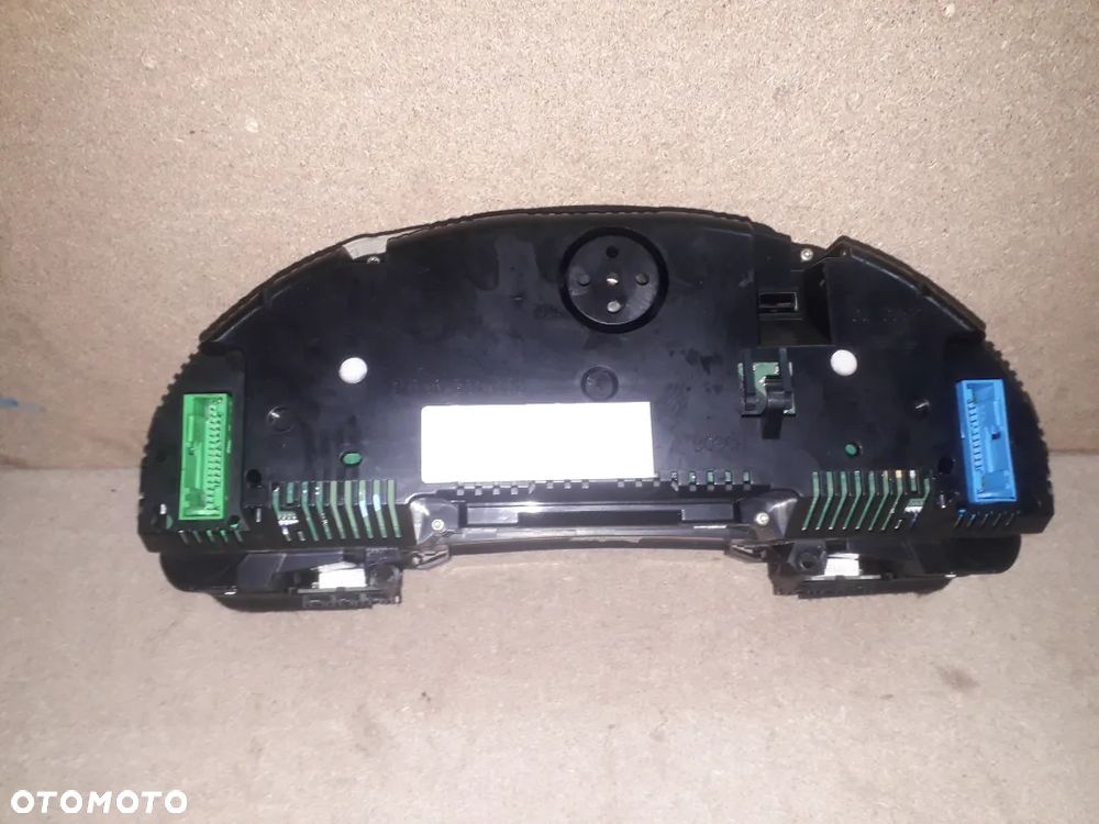 Licznik Audi A4 B6 1.9 TDI Europa 8E0920900K. - 2