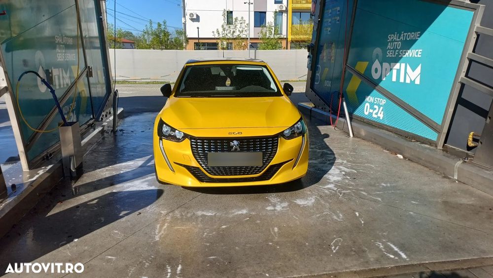 Peugeot 208 1.2 L PureTech Turbo STT Allure - 1