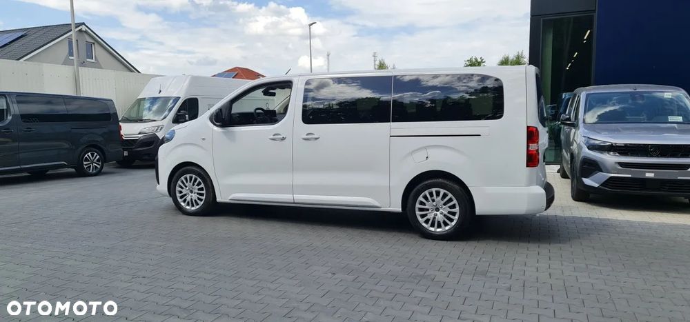 Peugeot Traveller - 5