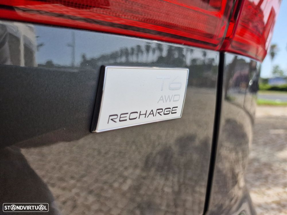 Volvo XC 60 2.0 T6 PHEV R-Design AWD - 11