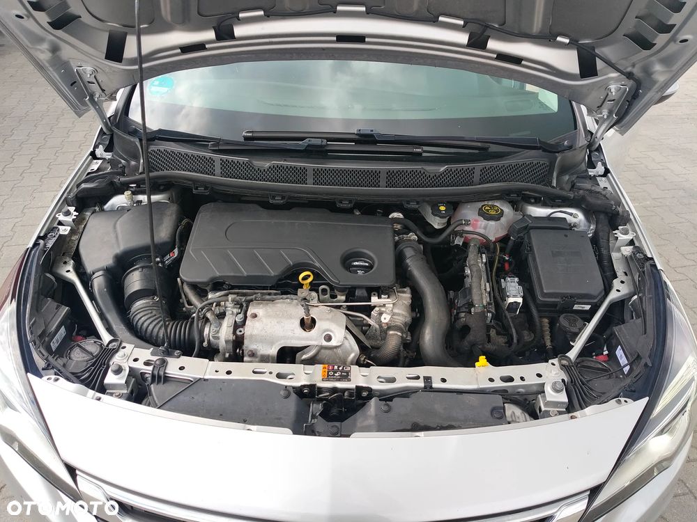 Opel Astra 1.6 CDTI Dynamic - 23