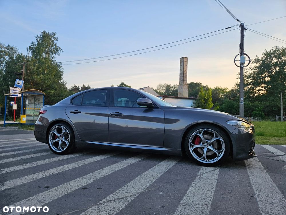 Alfa Romeo Giulia 2.0 Turbo Veloce - 10