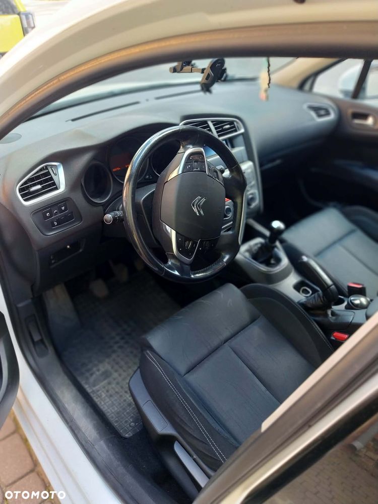 Citroën C4 1.6 VTi Attraction - 8