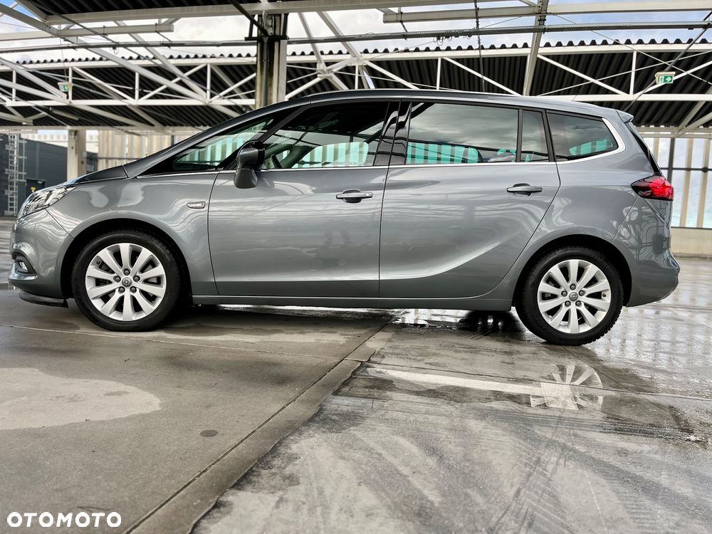 Opel Zafira - 10