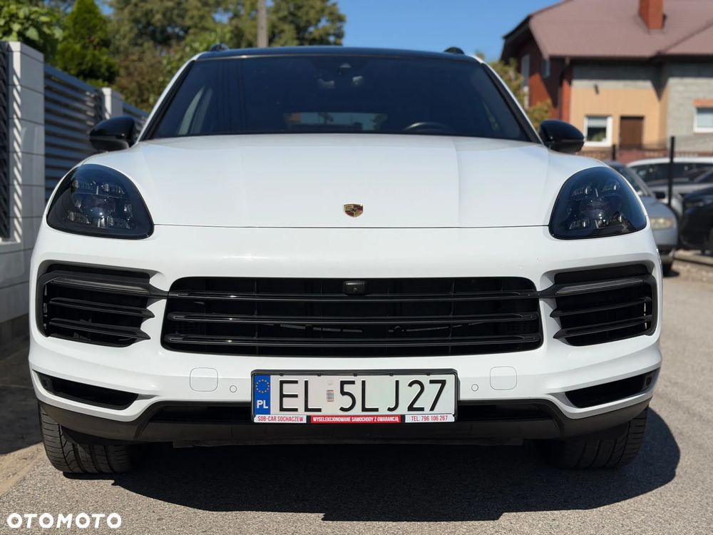 Porsche Cayenne Standard - 2