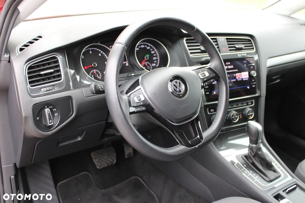 Volkswagen Golf 1.6 BlueTDI DSG Trendline - 21