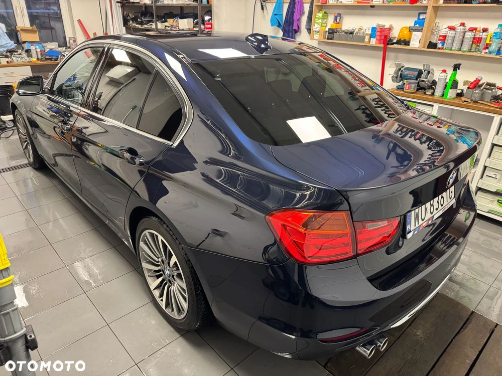 BMW Seria 3 325d Luxury Line - 5