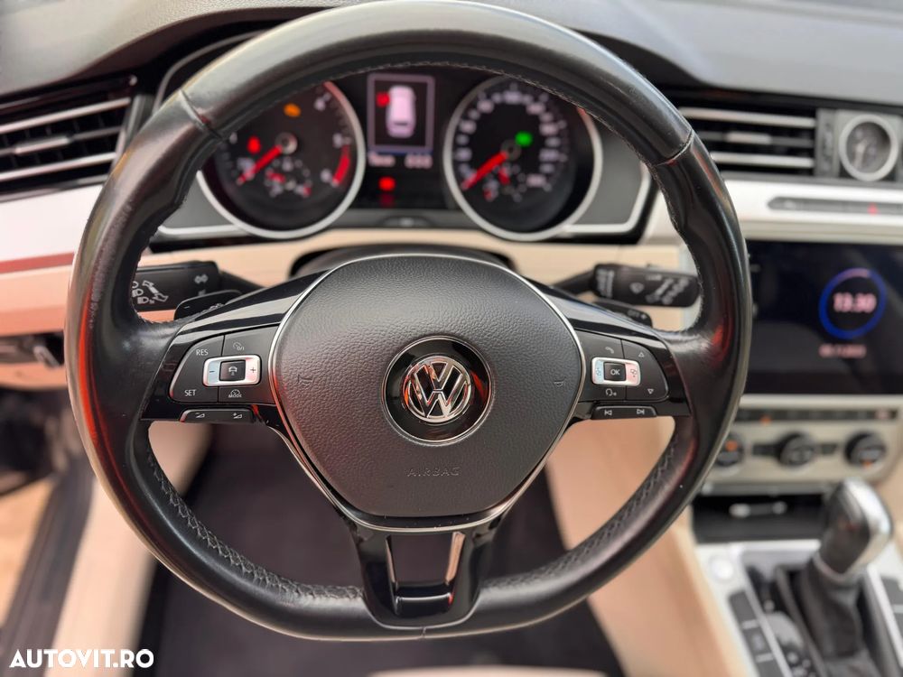 Volkswagen Passat Variant 2.0 TDI DSG (BlueMotion Technology) Highline - 10
