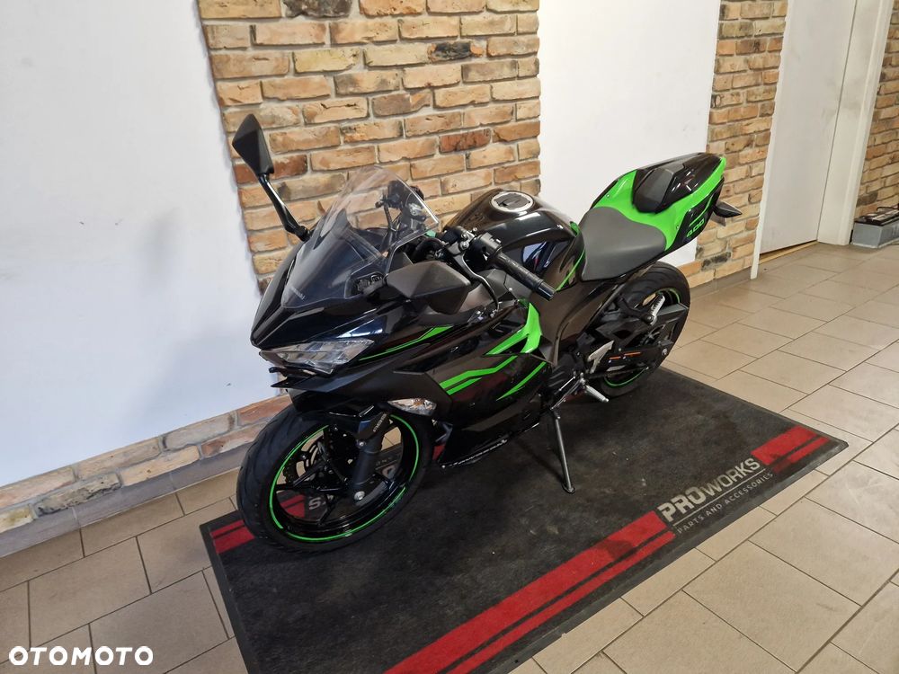 Kawasaki Ninja 400 - 13