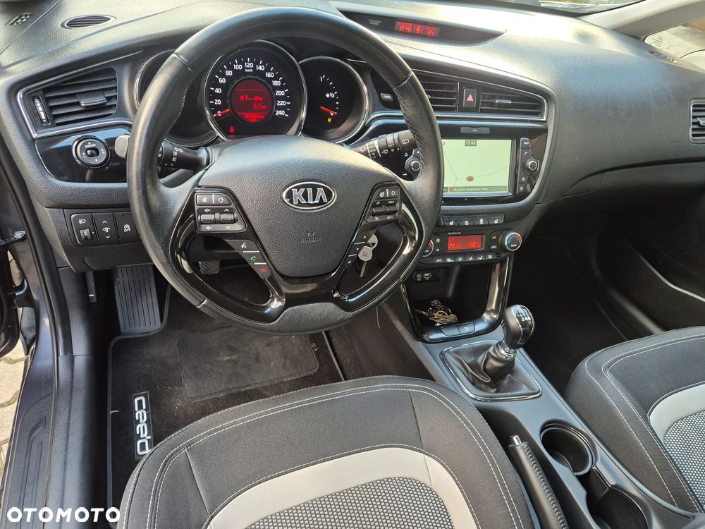 Kia Ceed 1.4 Vision - 13