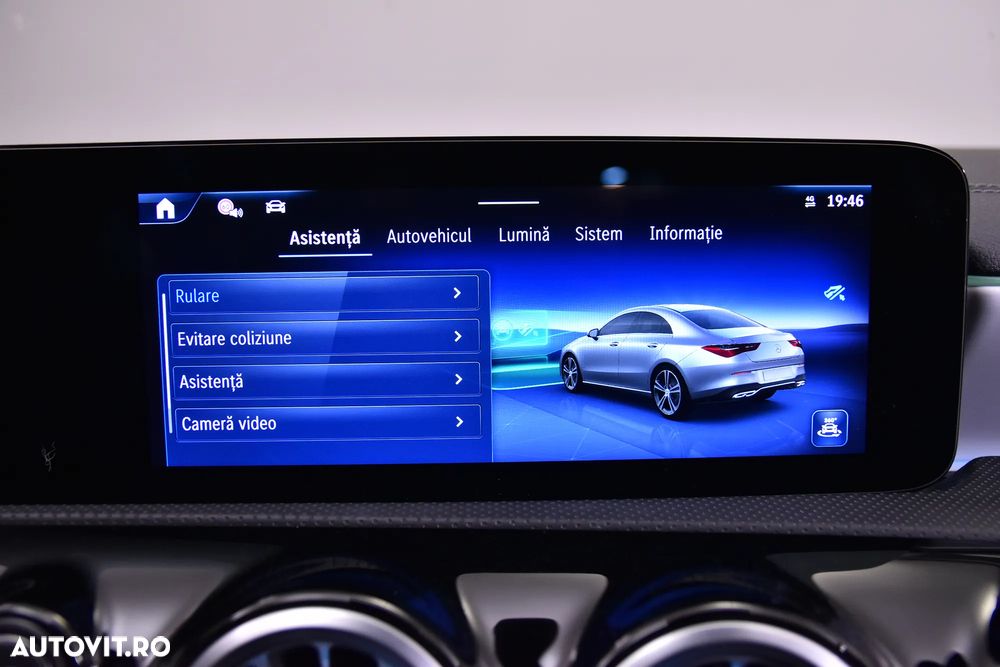 Mercedes-Benz CLA 250 e 8G-DCT - 22