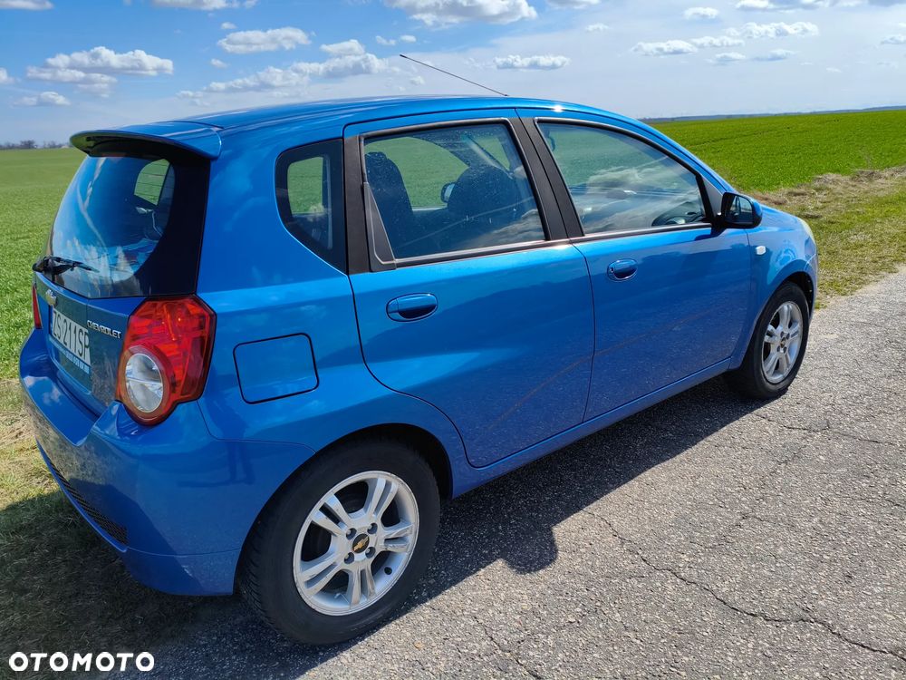 Chevrolet Aveo 1.4 16V LT - 9