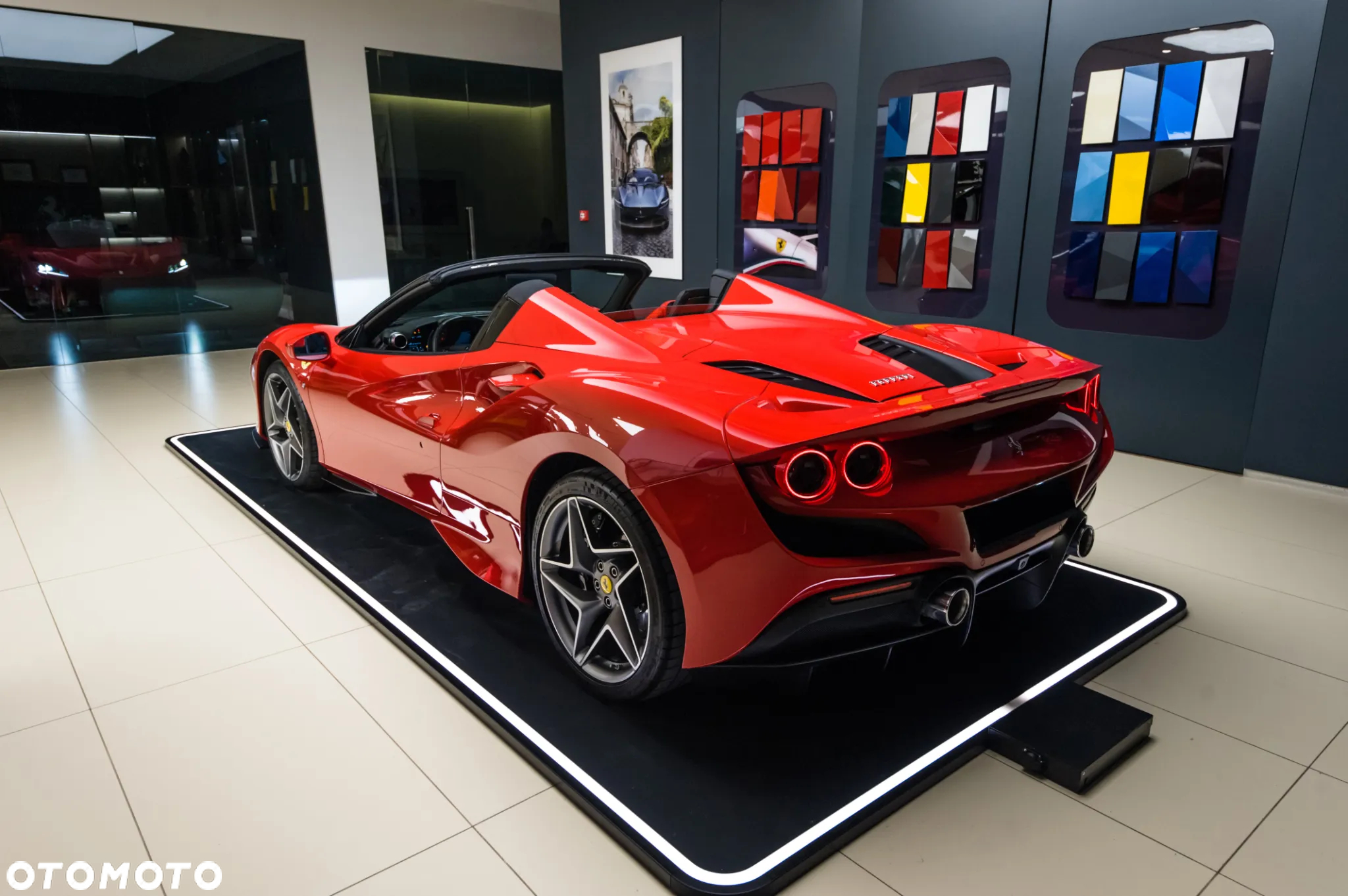Ferrari F8 Spider - 29