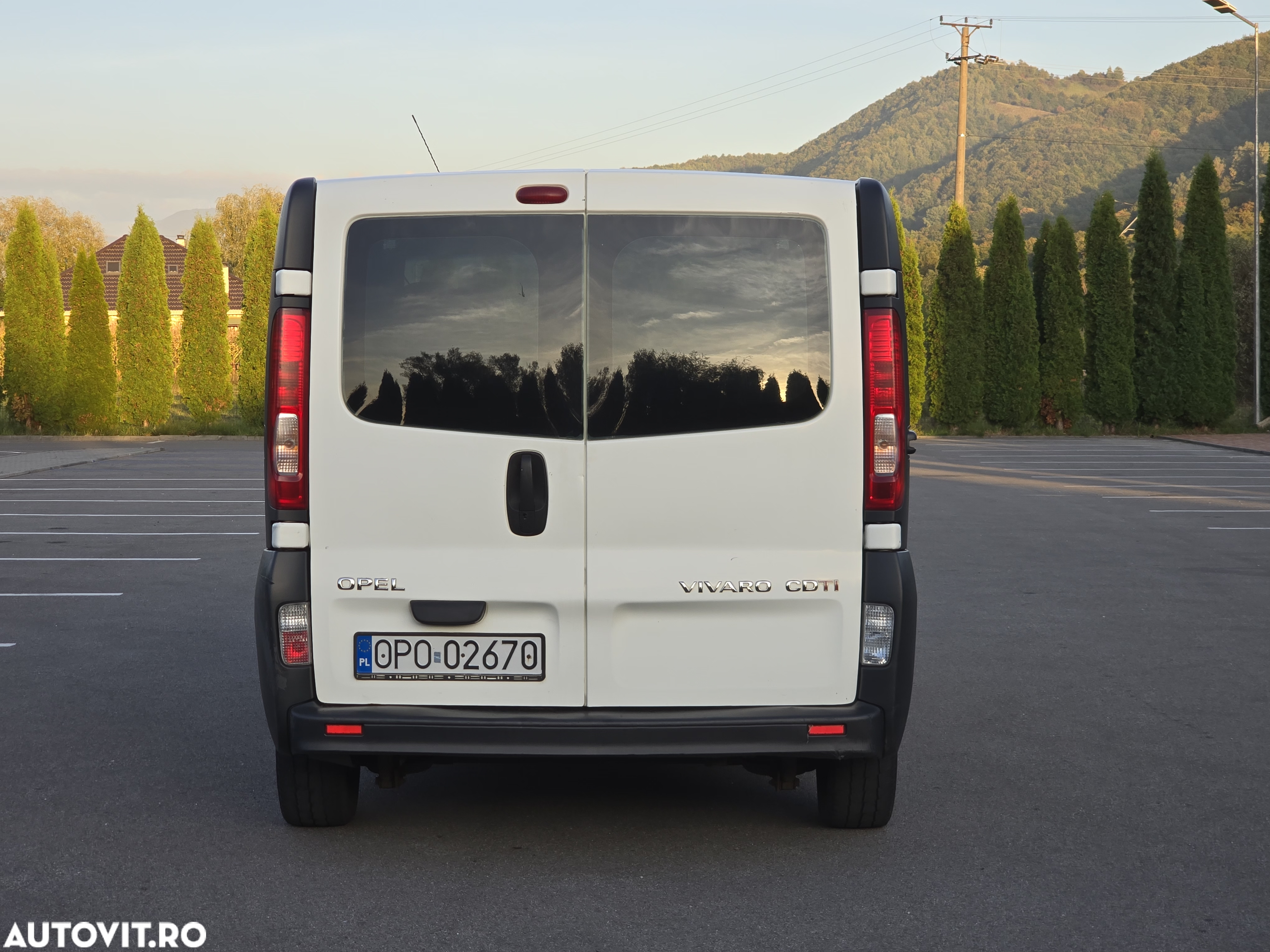 Opel Vivaro - 14