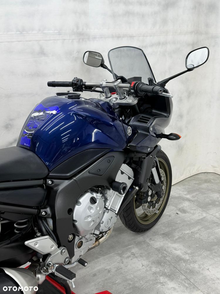 Yamaha FZ - 18