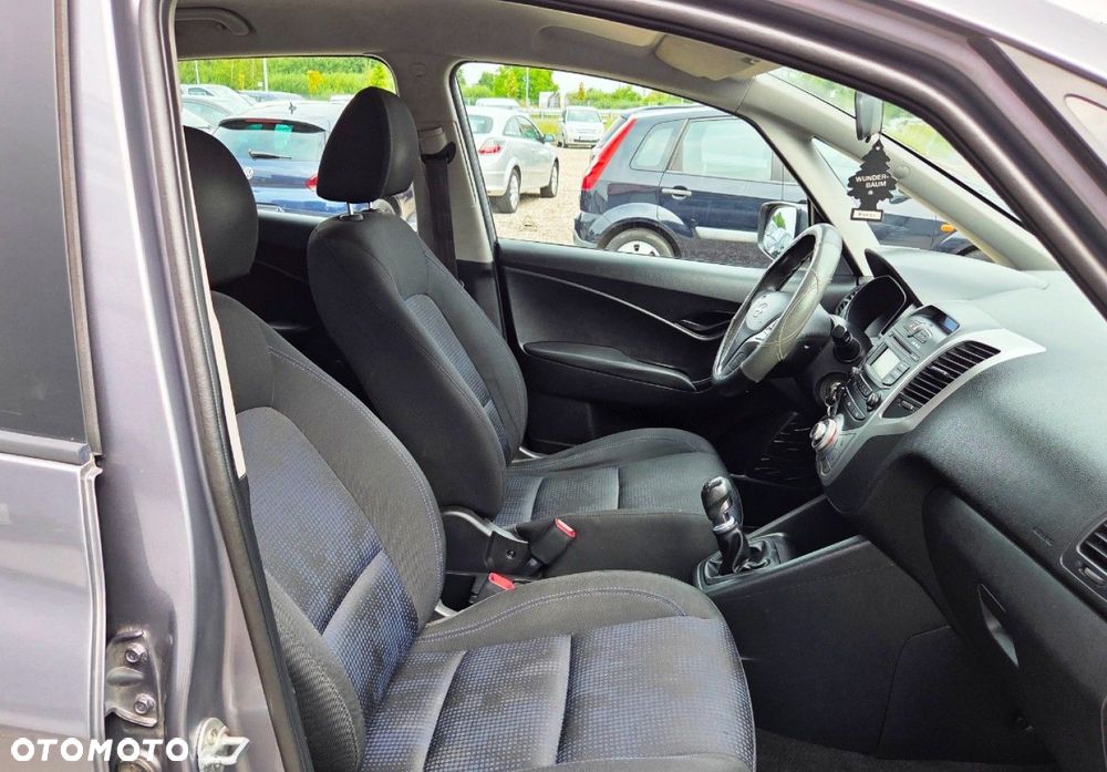 Hyundai ix20 - 16