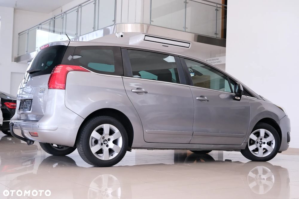 Peugeot 5008 - 7