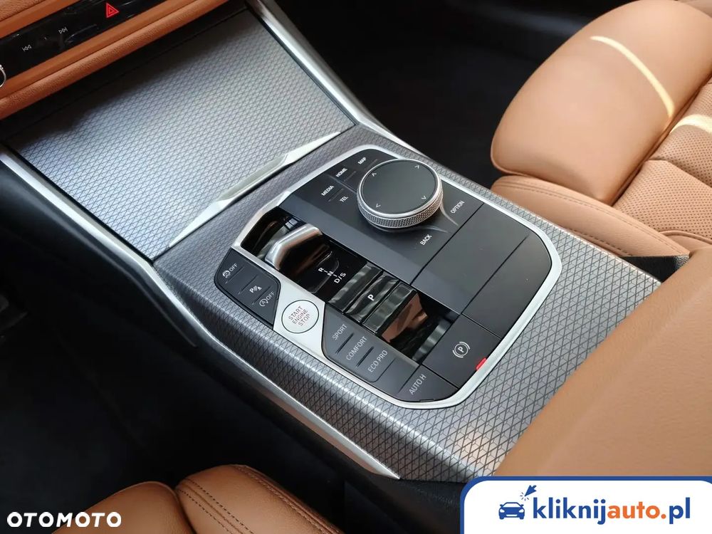 BMW Seria 3 330d xDrive mHEV M Sport - 9