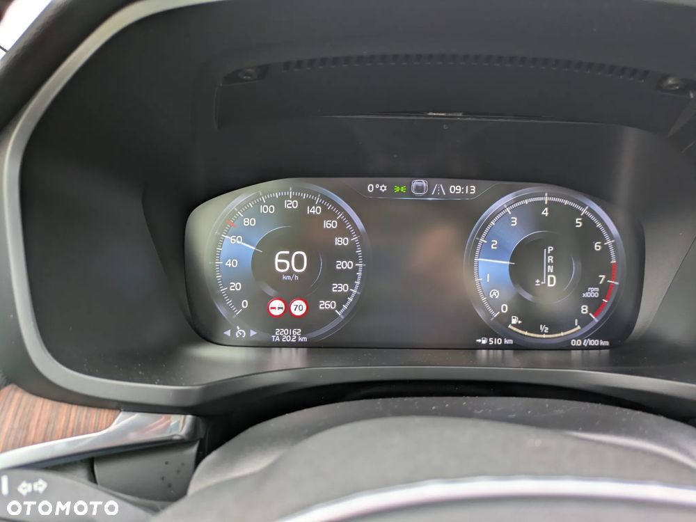 Volvo S60 T6 AWD Momentum Pro - 9