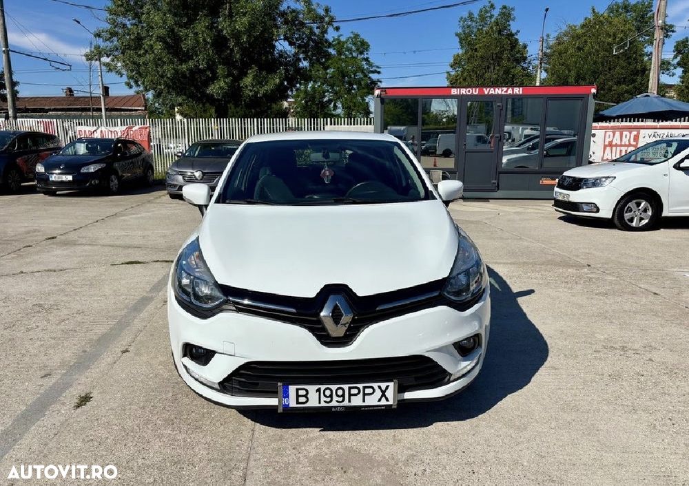 Renault Clio - 8