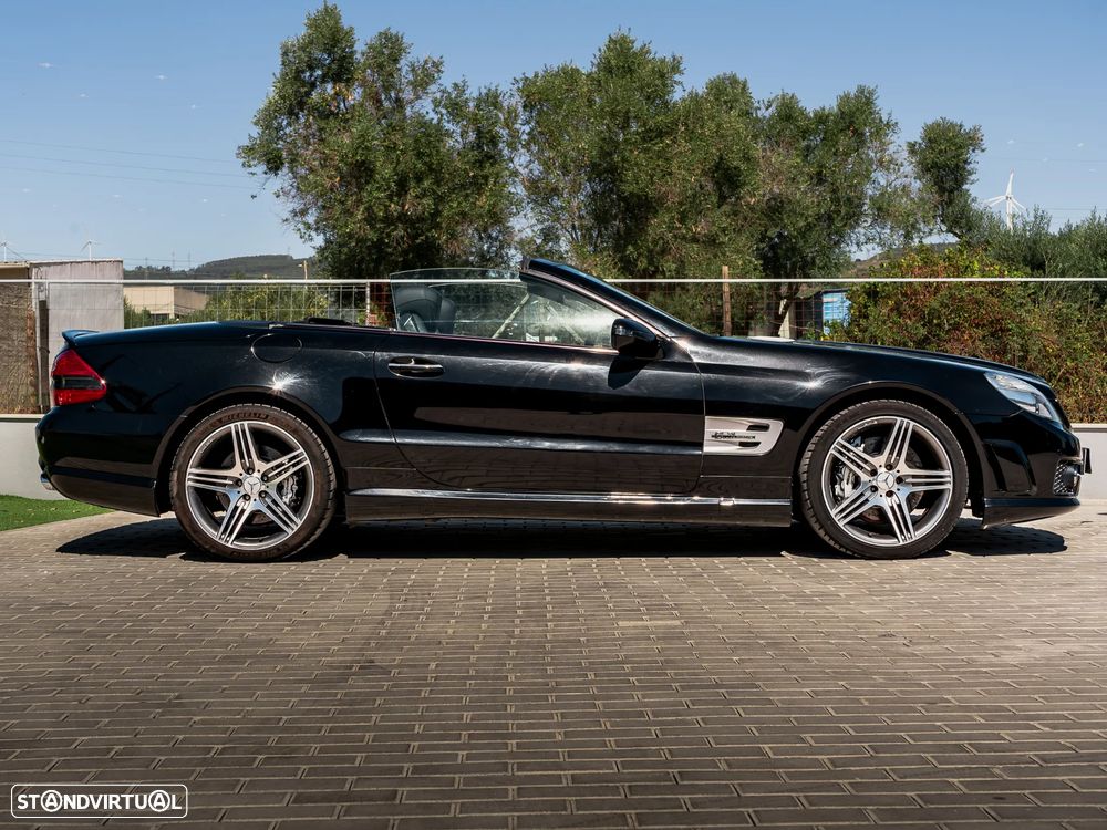 Mercedes-Benz SL 63 AMG Standard - 35