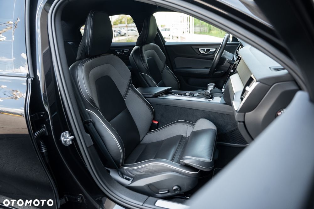 Volvo S60 T4 Geartronic RDesign - 25