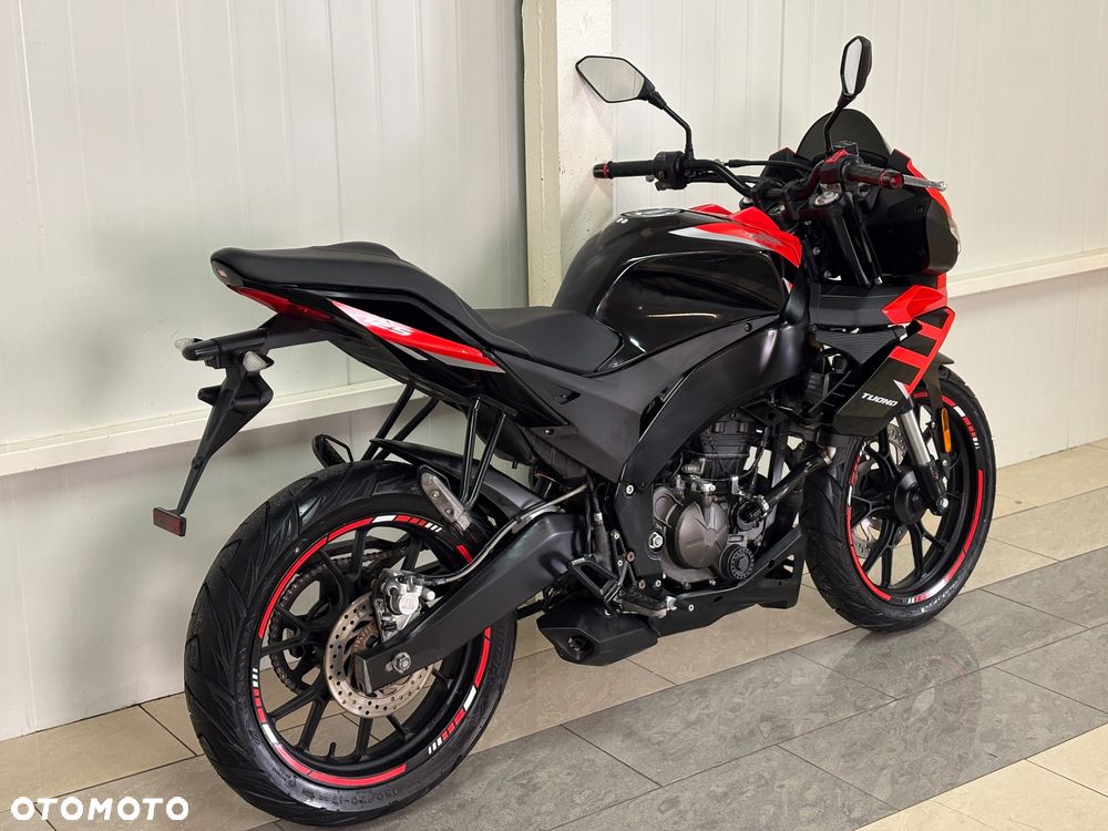Aprilia Tuono - 6