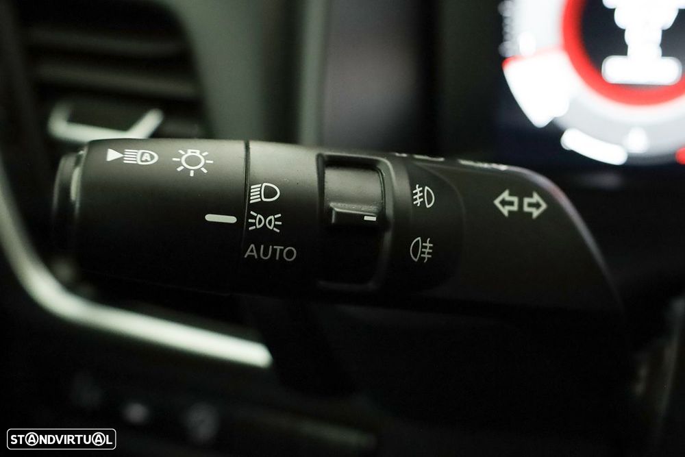 Nissan Qashqai 1.3 DIG-T N-Connecta LED Xtronic - 17