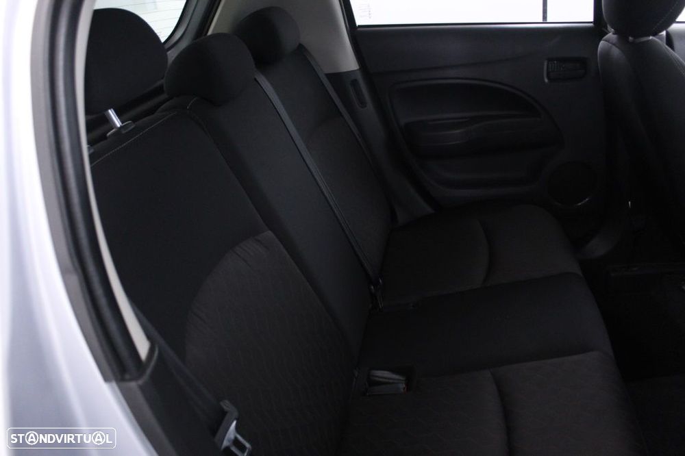 Mitsubishi Space Star 1.2 Intense - 15