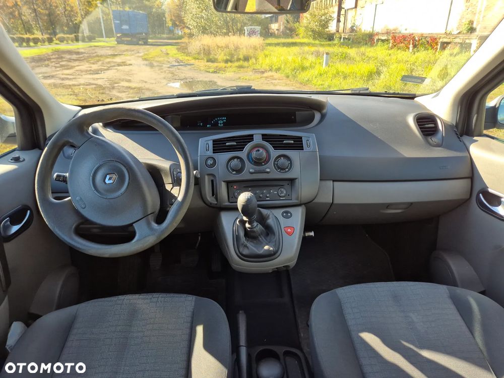 Renault Scenic 1.6 16V Alize - 4